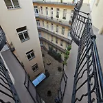 Apartment Margaret Buda View *