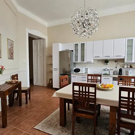 Apartamento Margaret Buda View Budapeste